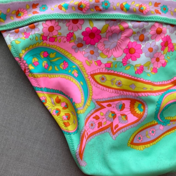 Victoria’s Secret halter top swim suit. - Picture 4 of 6